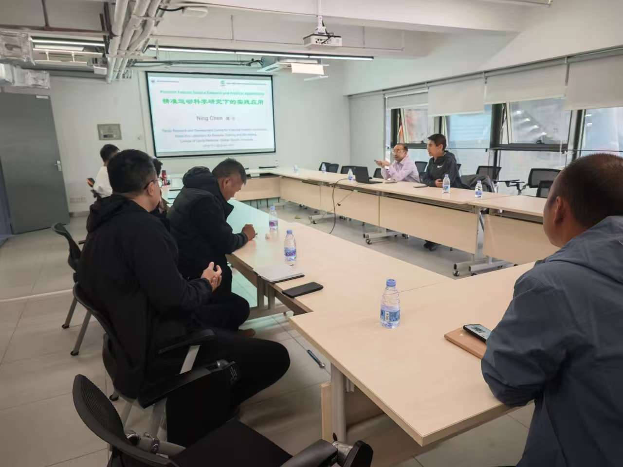 体育中心举办学术讲座：聚焦精准运动科学研究与实践前沿